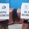 El Consejo Electoral de Ecuador prohibió el uso de celulares durante la votación para evitar coerciones