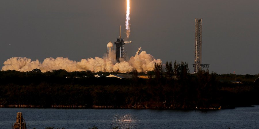 SpaceX lanza la misión Crew-10 para el regreso de dos astronautas de la NASA tras nueve meses en el espacio